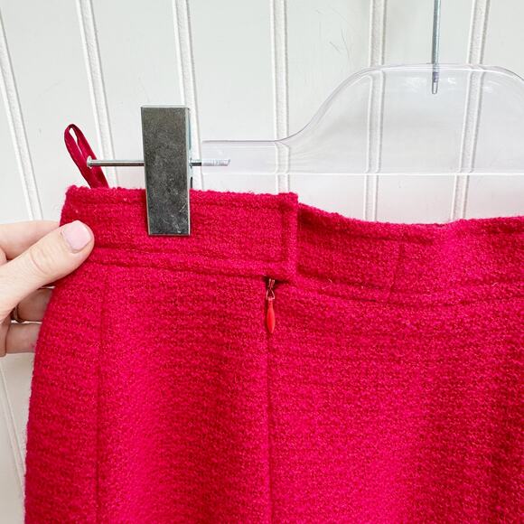 CHANEL Red Pencil Skirt - 80s Vintage - Picture 8 of 10